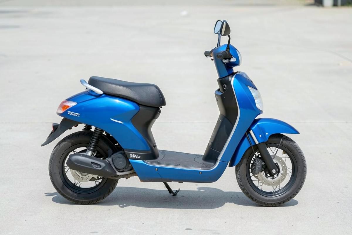 Yamaha RayZR 125 scooter